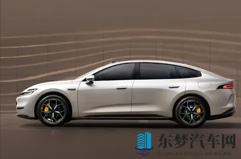 五菱星光730上市 提供三种动力 售73万元起-1