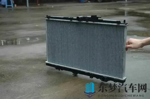 理想MEGA召回只是开始?更换冷却液背后或藏更大隐患!-1