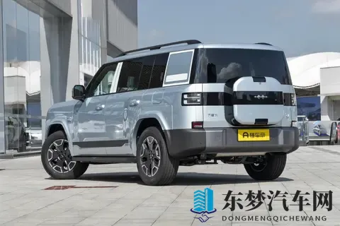 家有萌娃+长途刚需？方程豹钛7用1000L空间+1300km续航给出答案-3