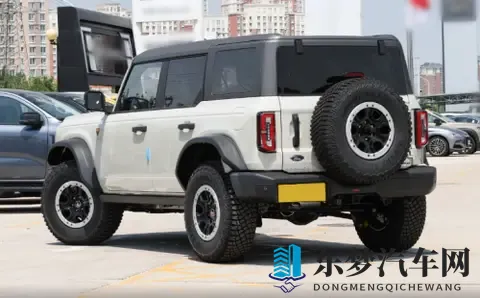 越野世家的新对话：福特烈马荒地版对比丰田普拉多-3