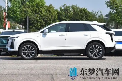 凯迪拉克XT5全系车型配置差异分析，哪个版本更适合你-3