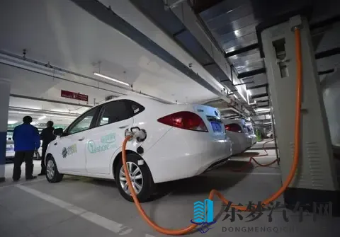 购置税新规倒计时：新势力“自费”抢市场-1