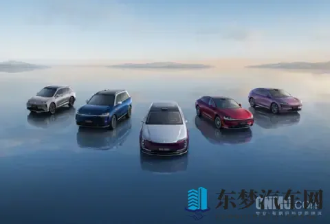 鸿蒙智行“各界”10月交付量一览：尊界S800超3000辆-3