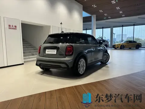 148万，21年一手MINI，都市丽人的时尚座驾？-3