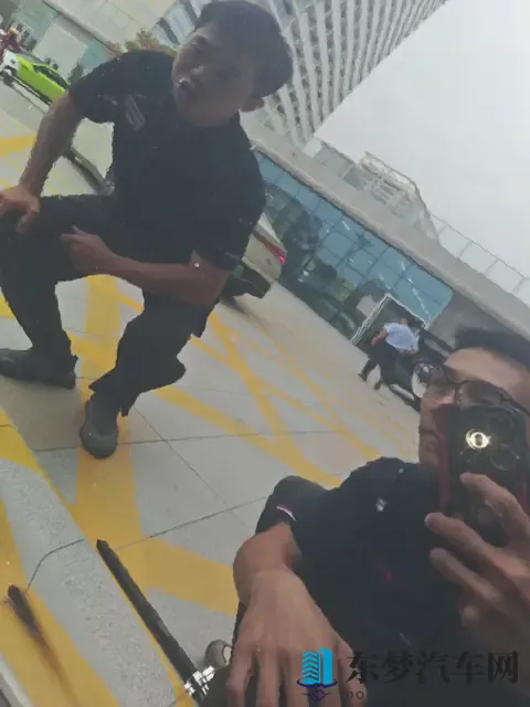 结合油电混合更香！20款丰田RAV4荣放，一手车况！-2