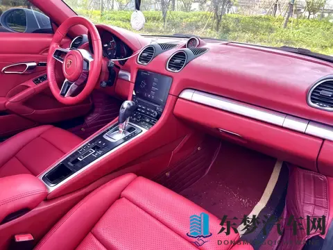 参考样例：2998万，圆你跑车梦！18年保时捷718Boxster