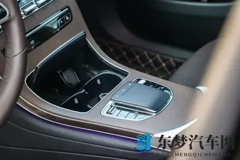 23年1月上牌，30万拿下准新一手奔驰GLC香不香？-1