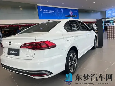 1129万起售，提供三套动力，空间大还省油，2026款大众宝来上市-2