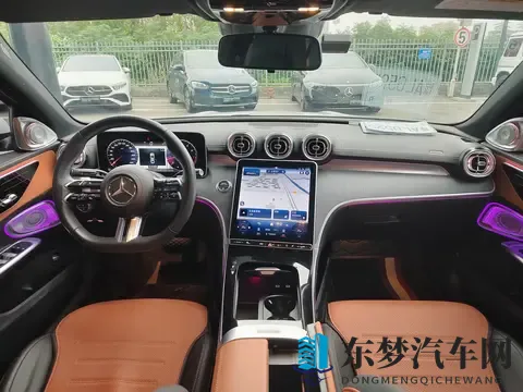 19万多，23年底准新奔驰C级，一手车代步优选？-1