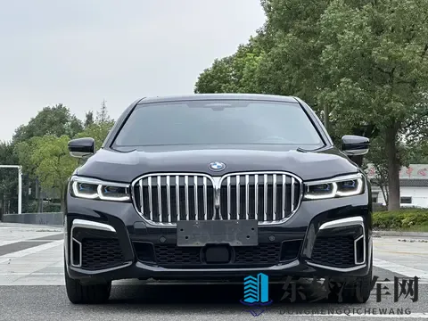 59万拿下21年一手宝马7系，享受行政级舒适-3