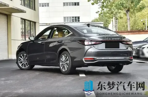 雷克萨斯ES 200特别版上市,3127万值不值?-1