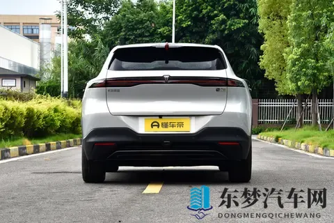 15万级纯电SUV怎么选?看深蓝S05620Ultra纯电版-2