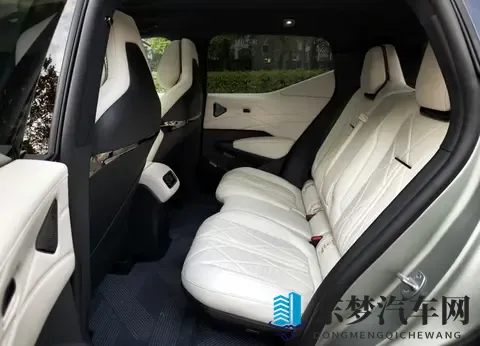 3DXXXx动漫魅魔XXXXx：《三维动漫魅惑之魔幻XXXXx世界》-2