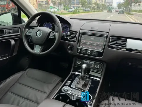 18万多拿下大众途锐，体验德系SUV的沉稳大气