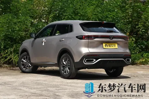 2026款长安CS55 PLUS PHEV上市：1129万起，纯电续航100km+-1