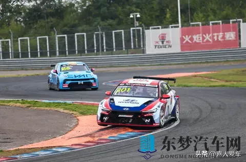 领导在车上弄我的好爽：领导车内行为令人不适-3