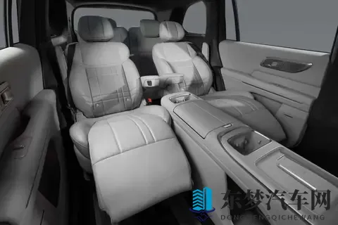 二孩家庭选六座 SUV：深蓝S09 和银河M9 ，为啥选前者呢？-2