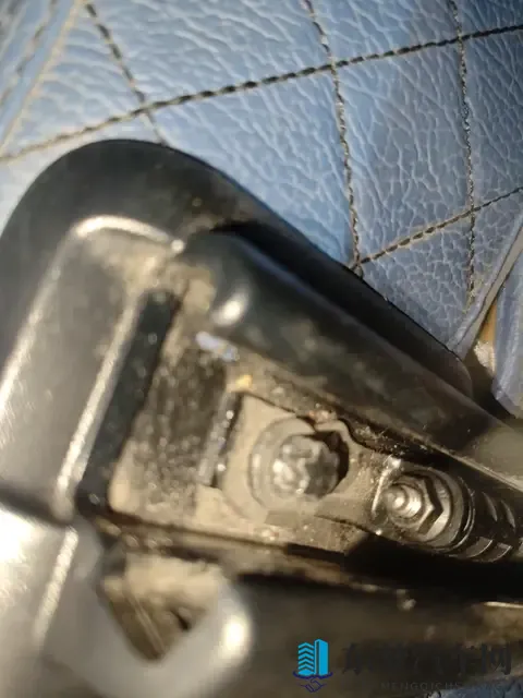 黑料门-今日黑料-万里长征91:汽车行业大震动:知名车型陷质量疑云,未来路在何方?-3