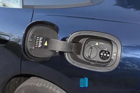 验车只需半小时 资料过审后制香港车牌