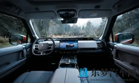 这台方盒子SUV太全能了！关键价格还不贵-2