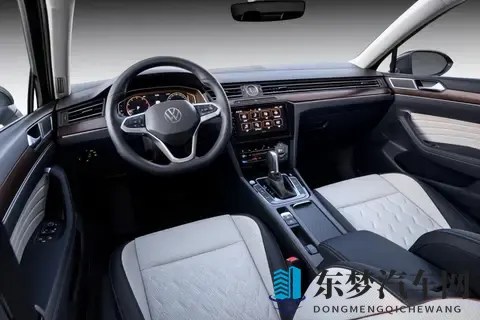 JuliaAnn与小伙子内谢：青春相约，内谢小子共度时光-2