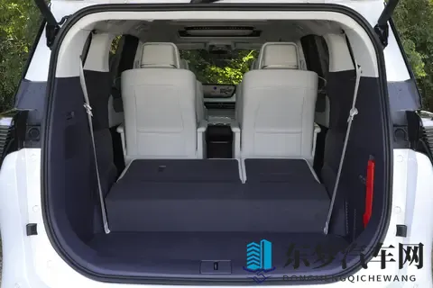 yy私人午夜理伦片4080：午夜YY私密理伦片段，揭秘4080秘密时光-1