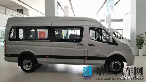 25T+后双胎，7人座，大空间，小型客车