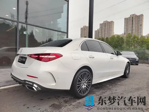 19万多，23年底准新奔驰C级，一手车代步优选？-3