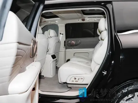 智己LS9内饰图，增程市场最强9系？-2