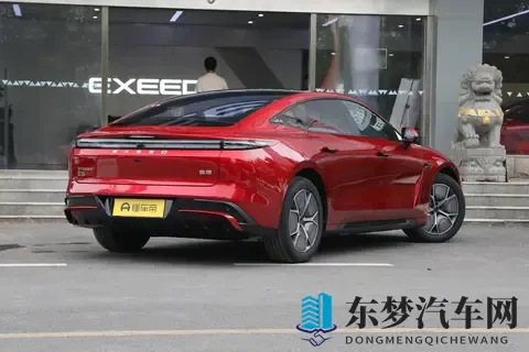 星途放大招!置换补贴1万元,配雪豹四驱,2025款星纪元ES香吗?-1