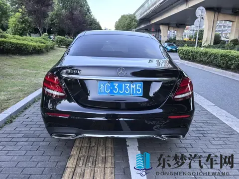 205万拿下20款奔驰E300L，一手豪华行政座驾，商务家用皆宜-3