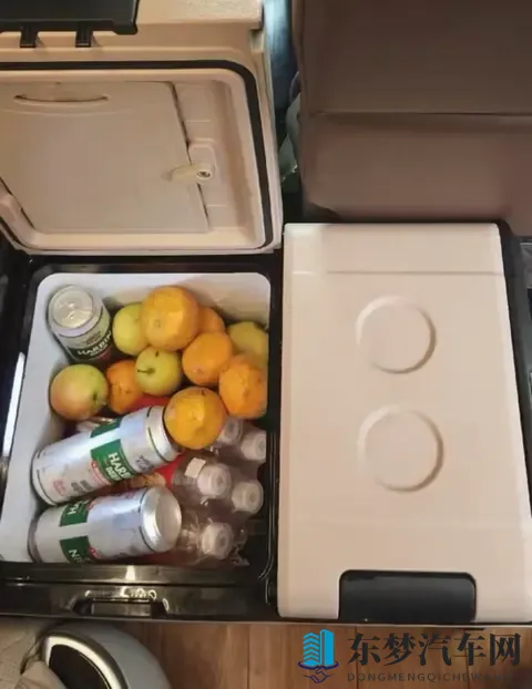 不是买的，是造的！福特全顺改成“小家”的男人，太会玩了！-1