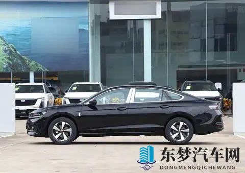 新款大众迈腾B9即将上市，方向盘回归实体按键，增华为HiCar互联-3