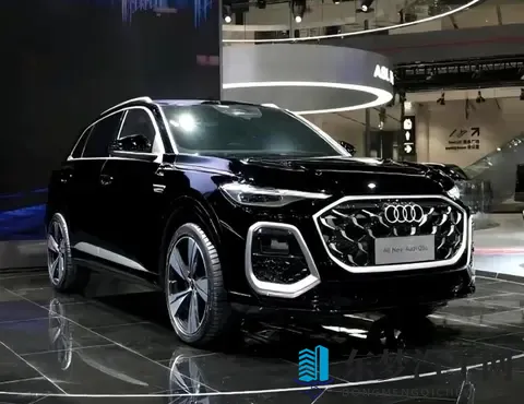 2026款奥迪Q5L竟能预知红绿灯？燃油车首次搭载Car2X黑科技-2