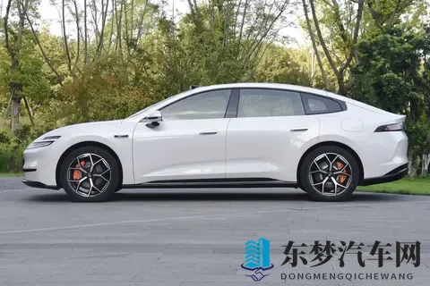 家用轿跑该选谁？长安启源A06上市前深度解析，这几大亮点太诱人-3