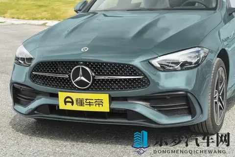 30 万级豪华轿车怎么选?2025 款奔驰 C 级选买手册-2