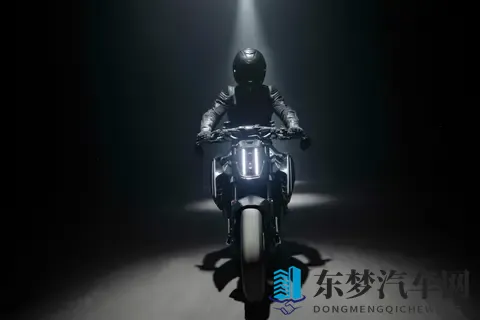 限量 100 部，KTM - 博速 2026 Brabus 1400 R 署名版-3