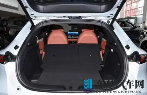 告别油价焦虑，深蓝S05如何用续航与细节打动一个燃油车主-2