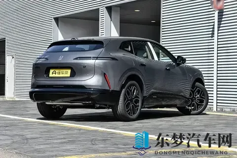 华为乾崑ADS 4+鸿蒙座舱，这款SUV“满配”开卷-2