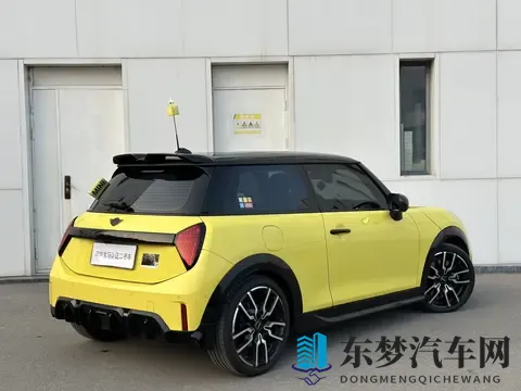 25万拿下准新MINI赛车手，回头率爆表的小钢炮！-2