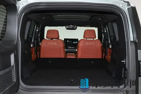 闭眼入不亏？方程豹钛 7：大空间能装、长续航不焦虑 SUV “钛” 对味-2