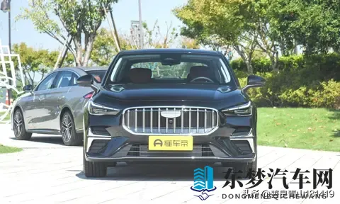 亲妺妺洗澡时伸进她的内裤里：洗澡时分心触碰亲妹妹隐私部位