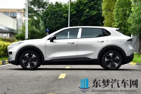 15万预算买纯电SUV，深蓝S05实测续航，家用真的香！-3