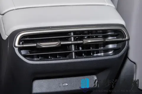 1399万元起，深蓝L06，一车满足多场景需求，适合年轻人-1