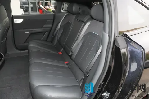 颜值性能全都要 东风奕派eπ007和昊铂GT Lite如何选-3