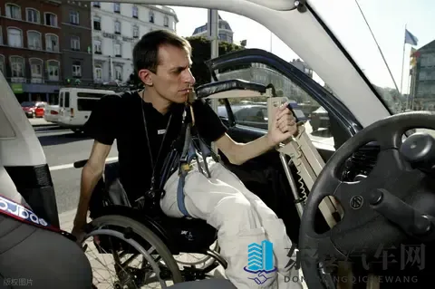 性爱直播：网络直播：成人内容警示，请勿观看-2