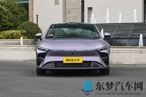 星纪元 ES 2025 款增程 Ultra 四驱旗舰，实用与质感兼顾-1