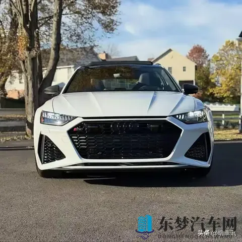 奥迪新款 RS6发布，外观犀利 配置升级 内饰豪华，搭载V8动力+四驱！-1