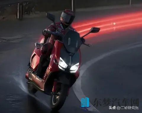 150km续航VS8300W电机,台铃王者Pro能否兼顾?-2