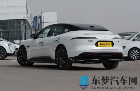 阿维塔06精英版上市,搅局还是稳健?-1